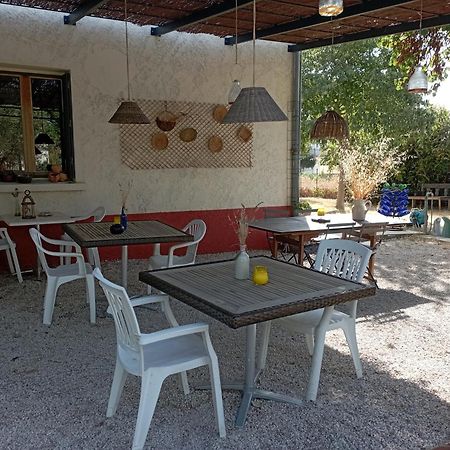 L'Esperluette En Camargue Bed & Breakfast Uchaud Екстериор снимка