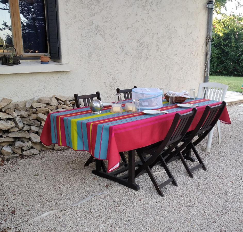 L'Esperluette En Camargue Bed & Breakfast Uchaud Екстериор снимка
