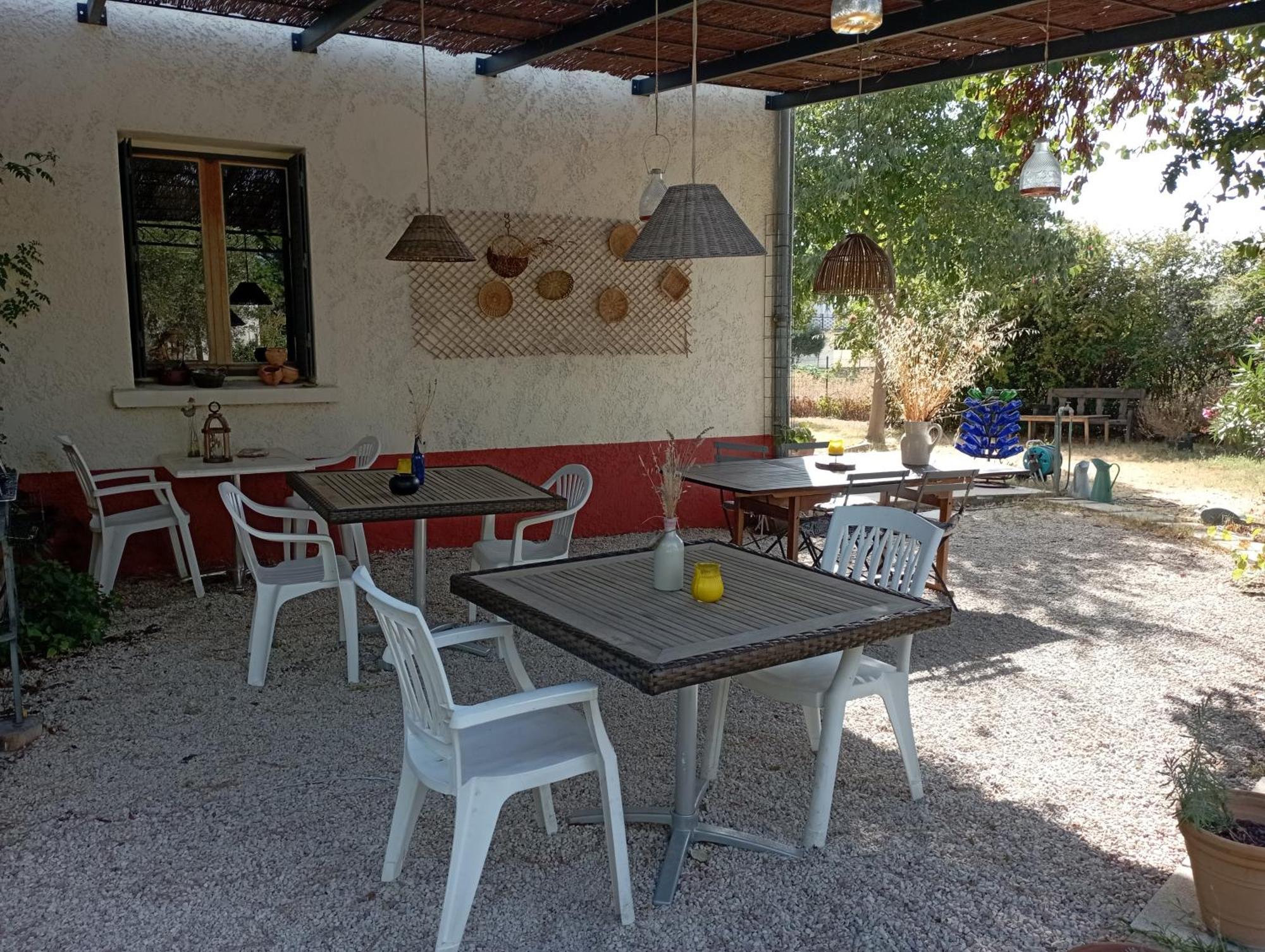 L'Esperluette En Camargue Bed & Breakfast Uchaud Екстериор снимка